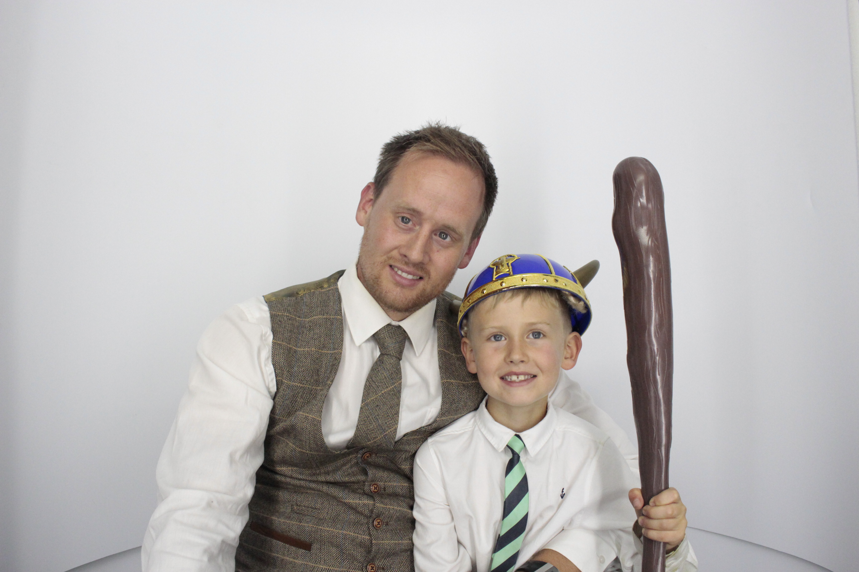Ollie & Amy's Wedding | View more photos from the event at gallery.myphotoboothexperience.co.uk/u/MyPhotoBoothExperienceLtd/Ollie-Amys-Wedding